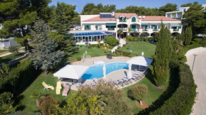  Hotel Villa Radin  Водице